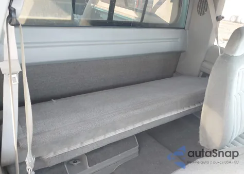 1993 Chevrolet Gmt-400 C2500 z USA, uszkodzony, nr VIN 2GCFC29K6P1226415